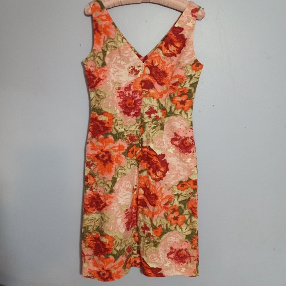 Women's Beautiful Floral Pink V-Neck Dress - Picture 2 of 8